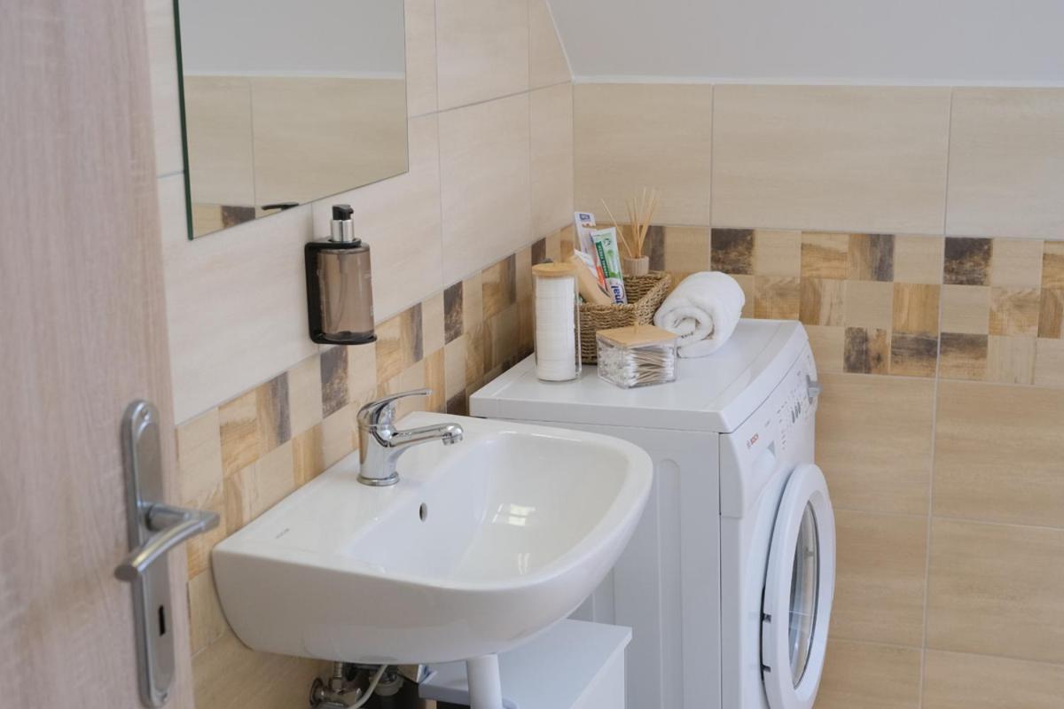 Apartmany Na Kovarne Rajov Zlatá Koruna エクステリア 写真